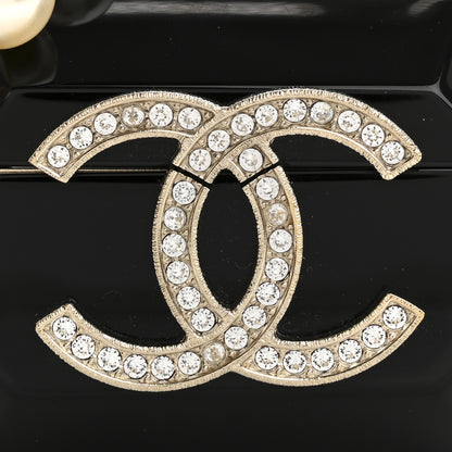 Chanel Resin Crystal Pearl Airpods Pro Holder Necklace Black Pearly White 7 of 9