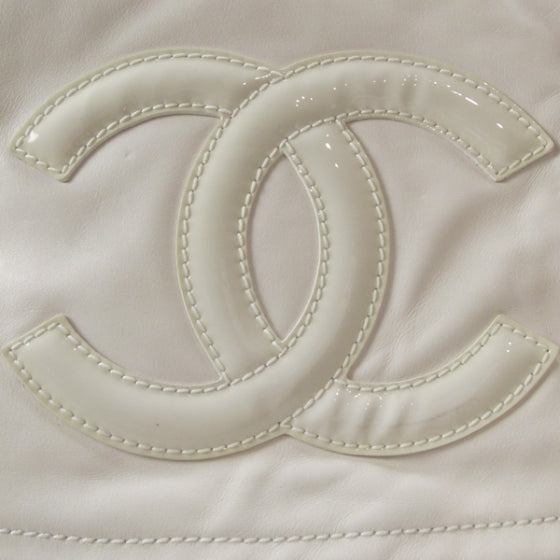Leather Modern Chain Flap White
