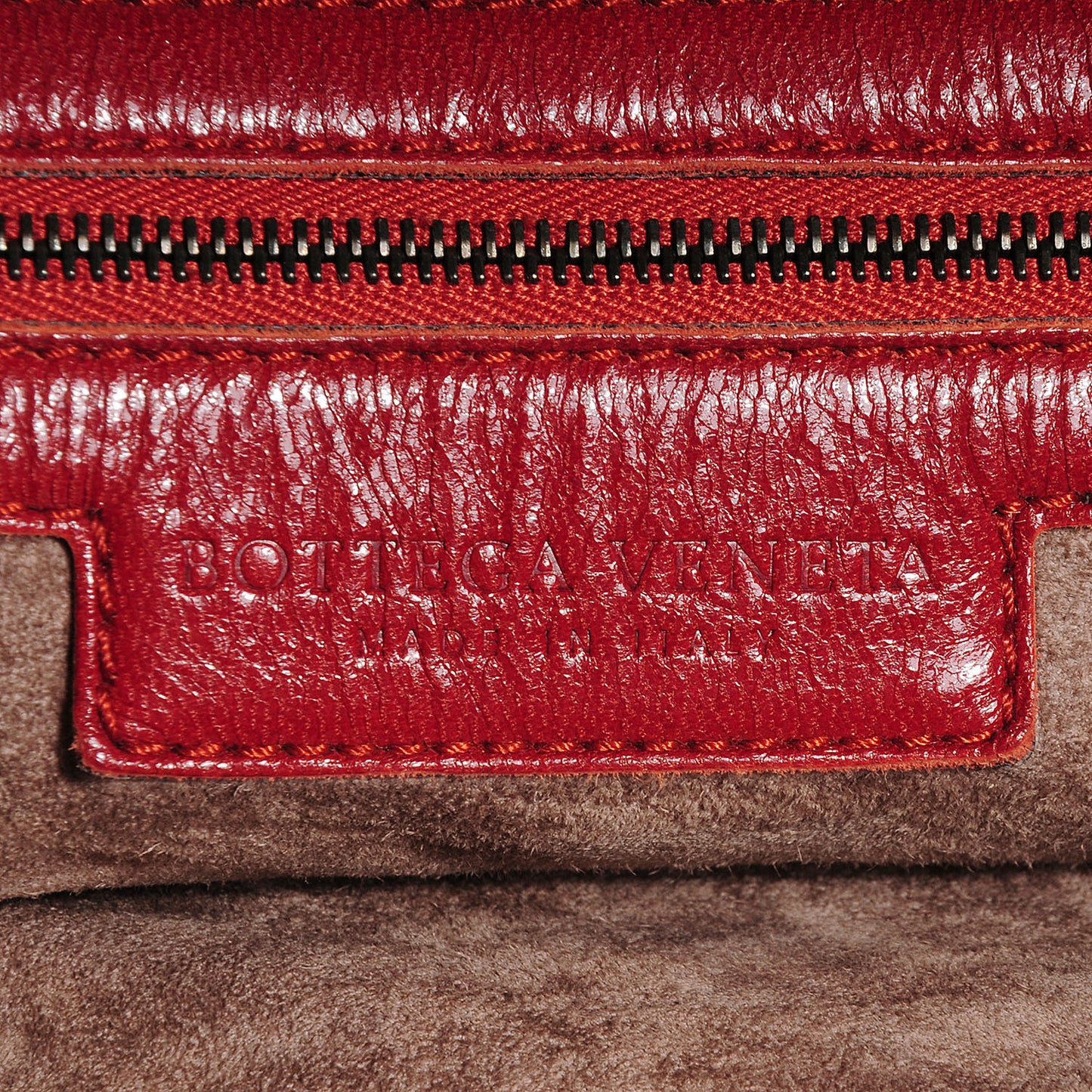 Intrecciato Shiny Goatskin Tornabuoni Maxi Veneta Uluru