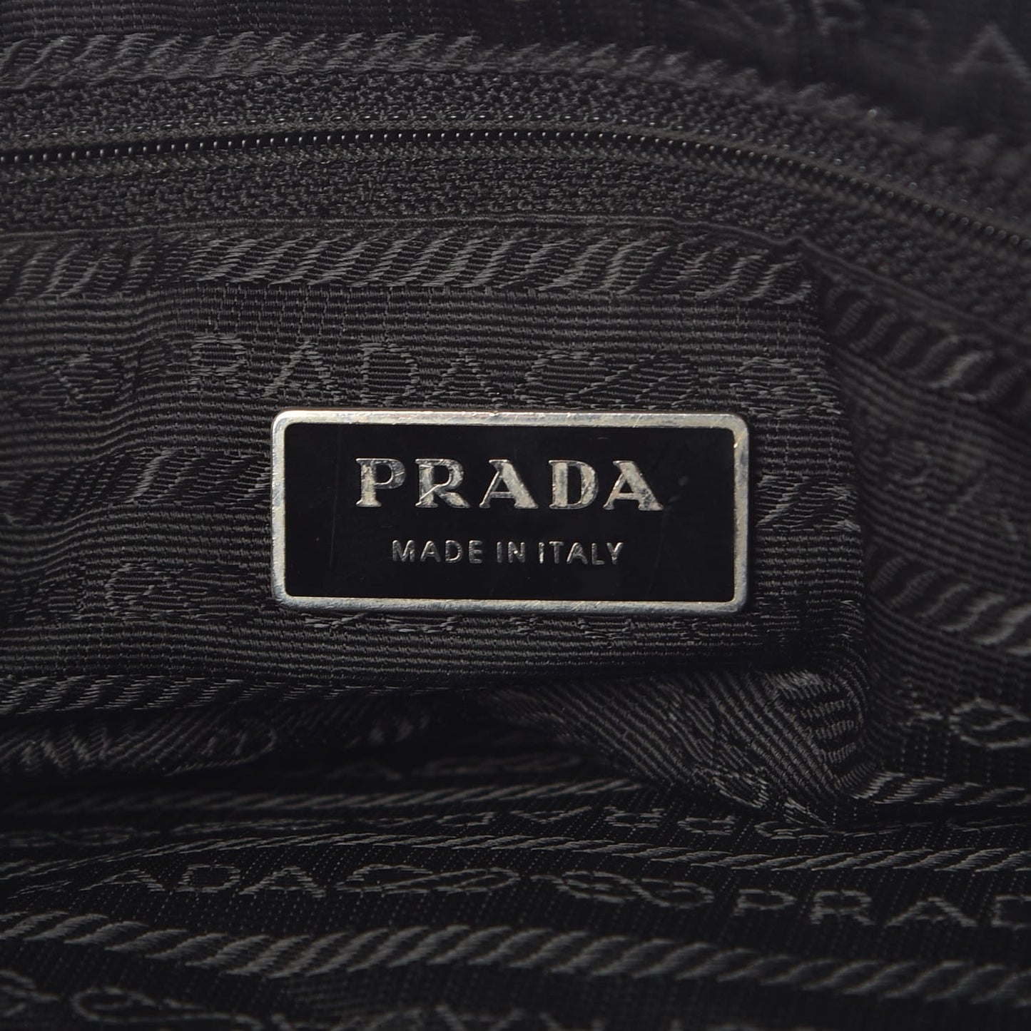 Nylon Vela Messenger Bag Black
