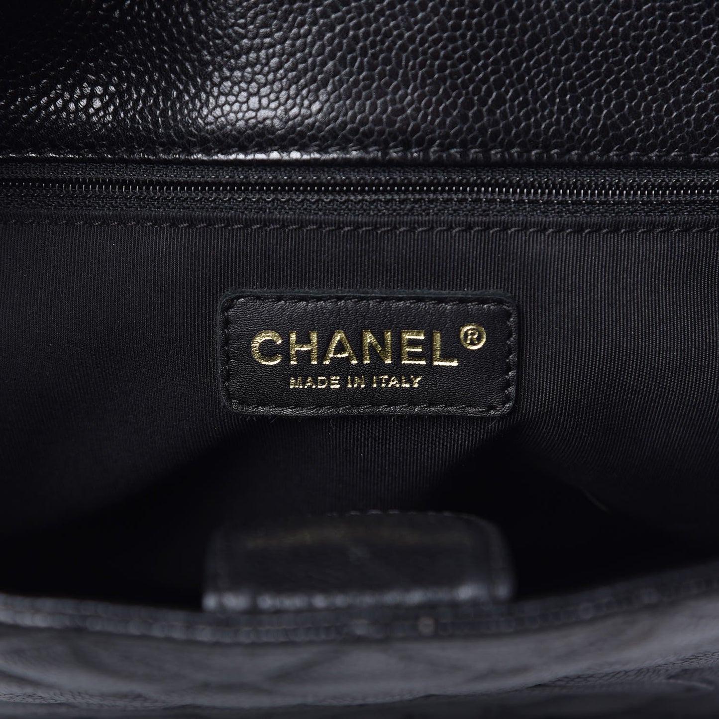 Caviar Quilted Petit Shopping Tote PST Black