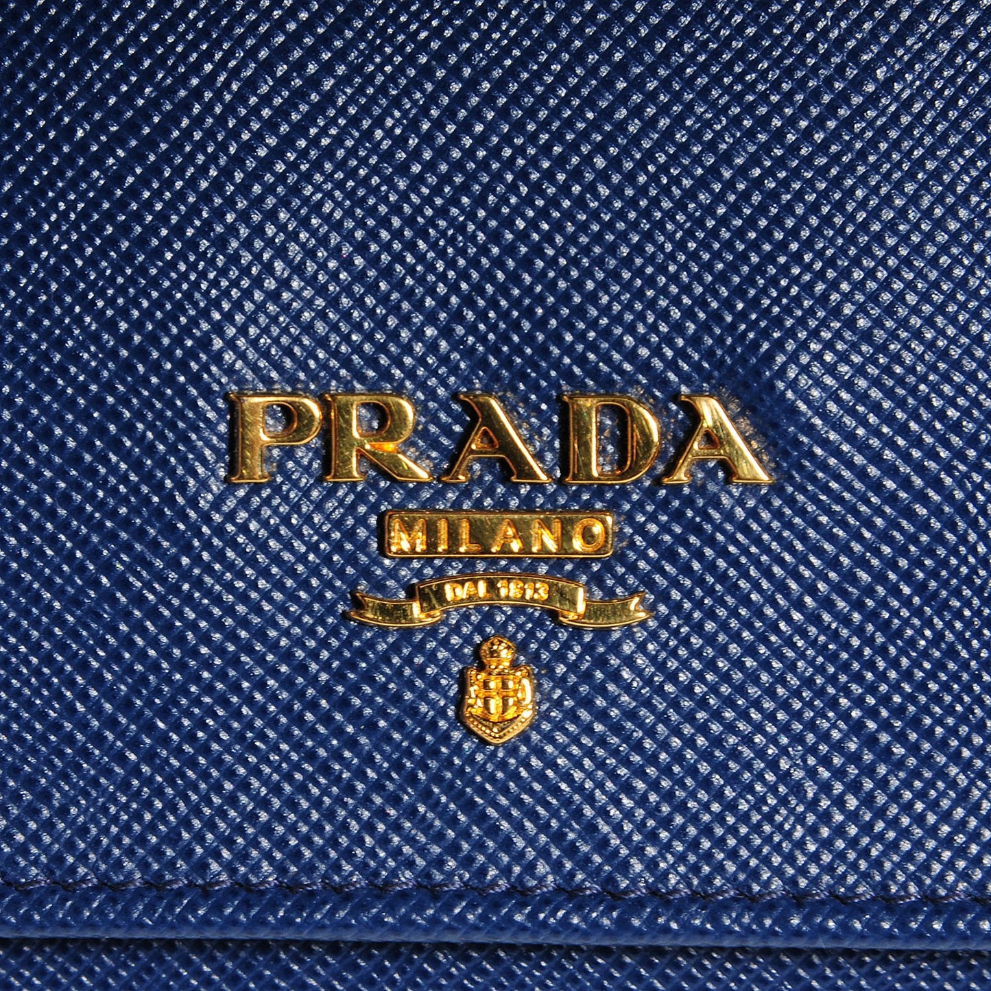 Saffiano Metal Oro Chain Wallet Bleuette