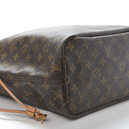 Louis Vuitton Monogram Neverfull MM 6 of 9