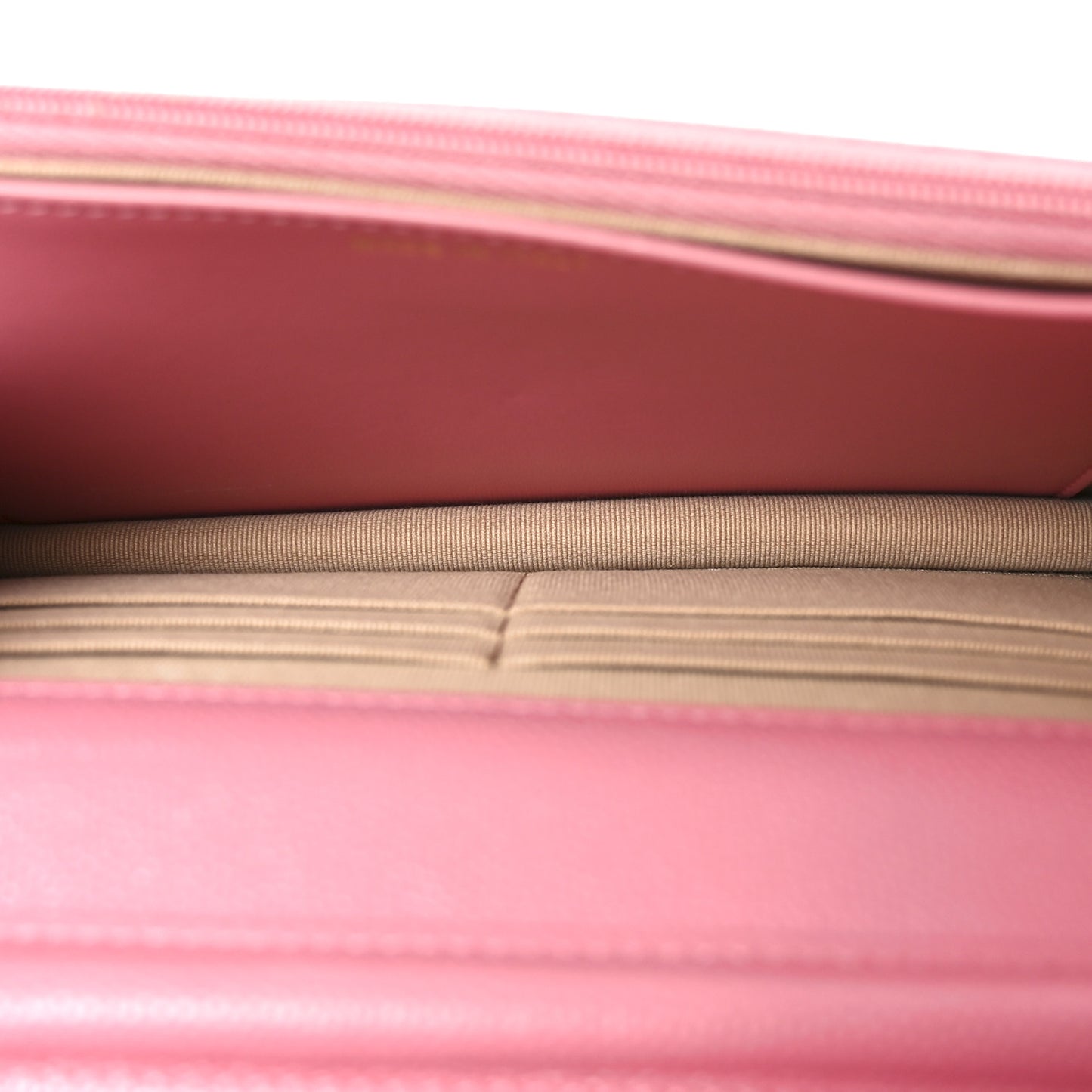Caviar Quilted Textured CC Wallet On Chain WOC Pink