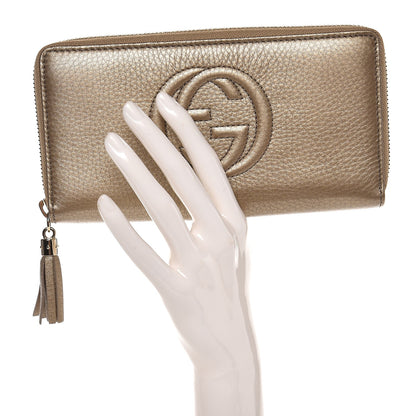 Gucci Metallic Pebbled Calfskin Soho Zip Around Wallet Golden Beige 2 of 8