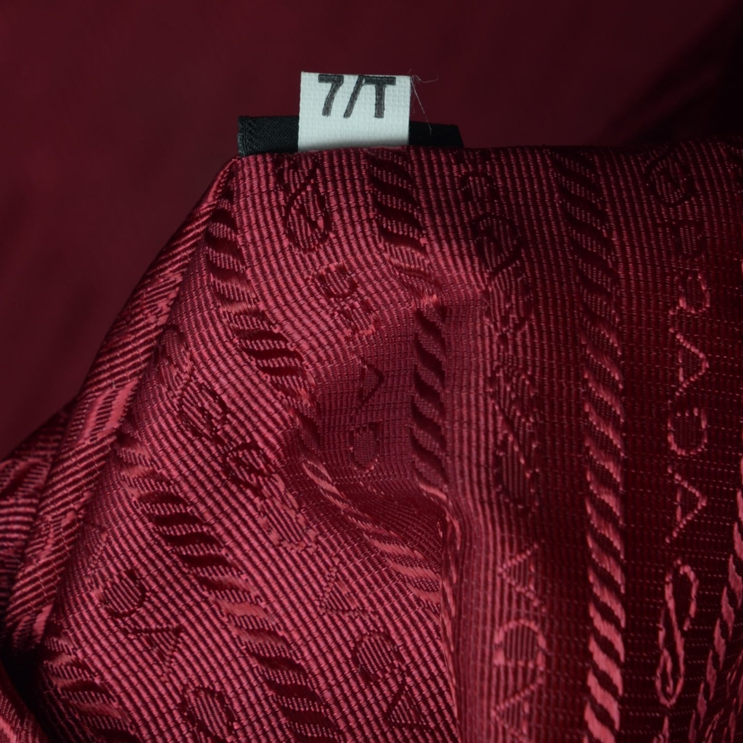 Saffiano Lux Extra Large Galleria Double Zip Tote Cherry