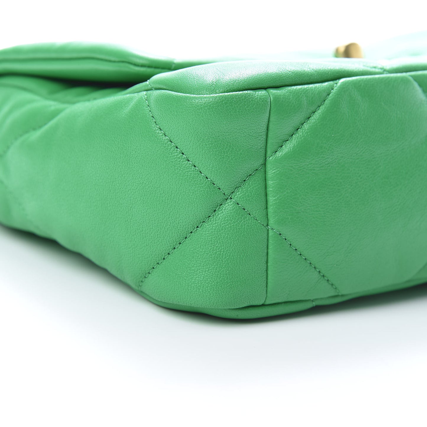 Lambskin Quilted Medium 19 Flap Green