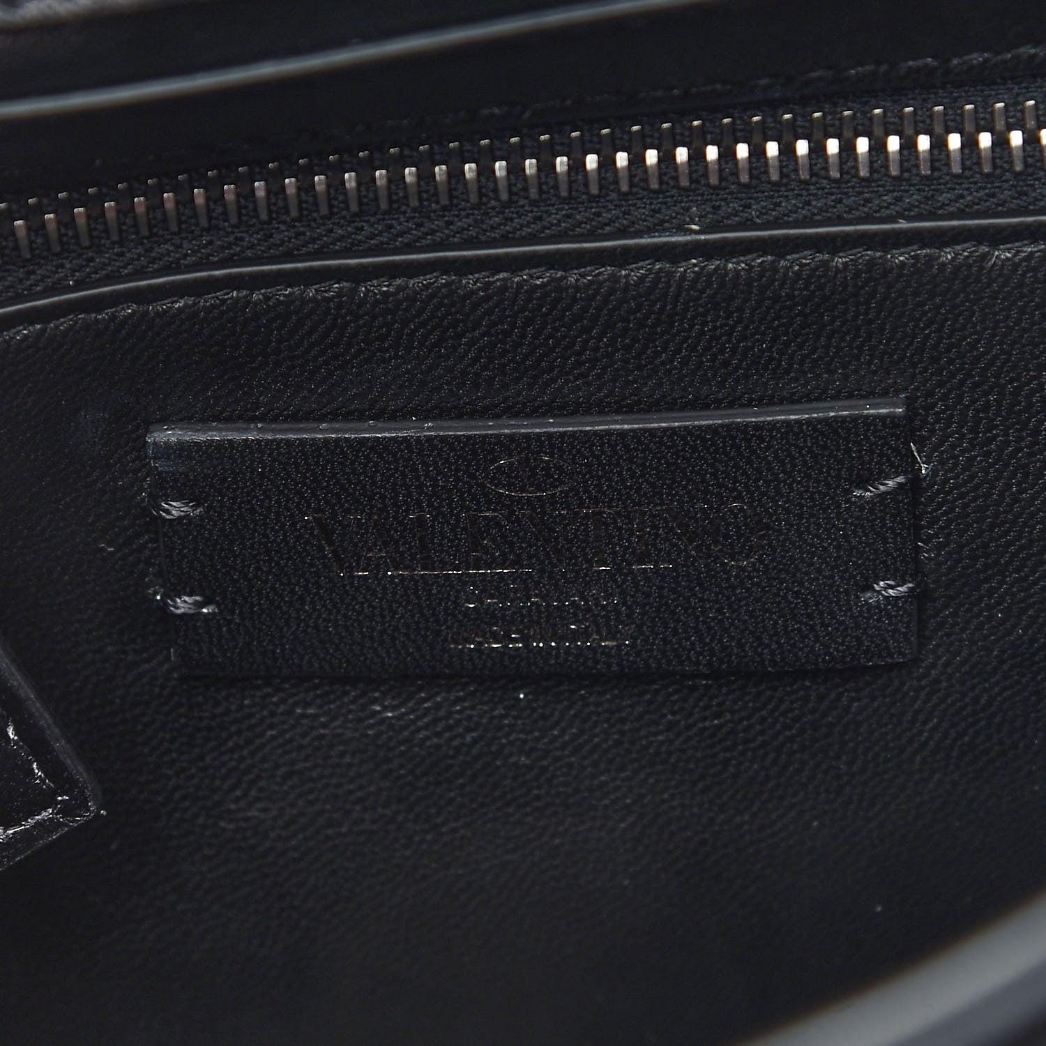 Valentino Garavani Nappa Monochrome Medium Roman Stud Shoulder Bag Black 8 of 8