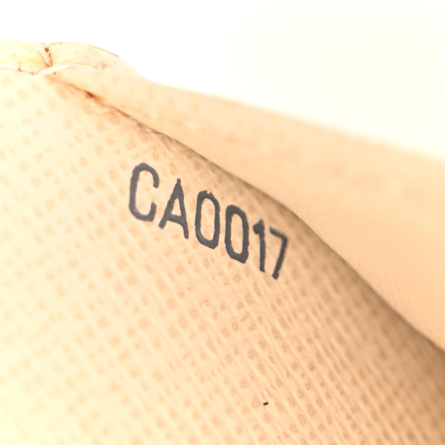 Louis Vuitton Damier Azur Small Ring Agenda Cover 7 of 14