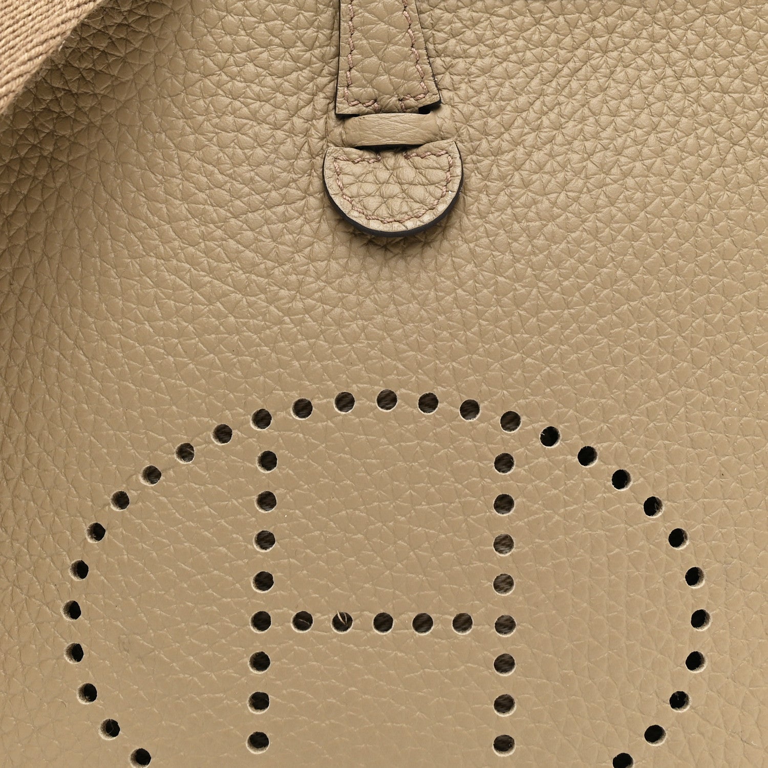 Hermes Taurillon Clemence Evelyne TPM Beige Marfa 1866599