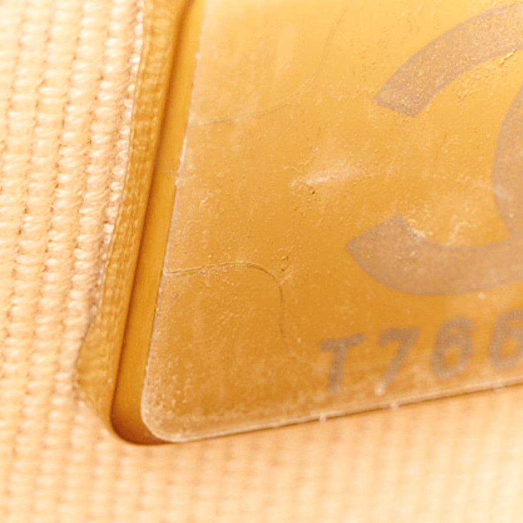 Caviar Quilted Wallet on Chain WOC Beige