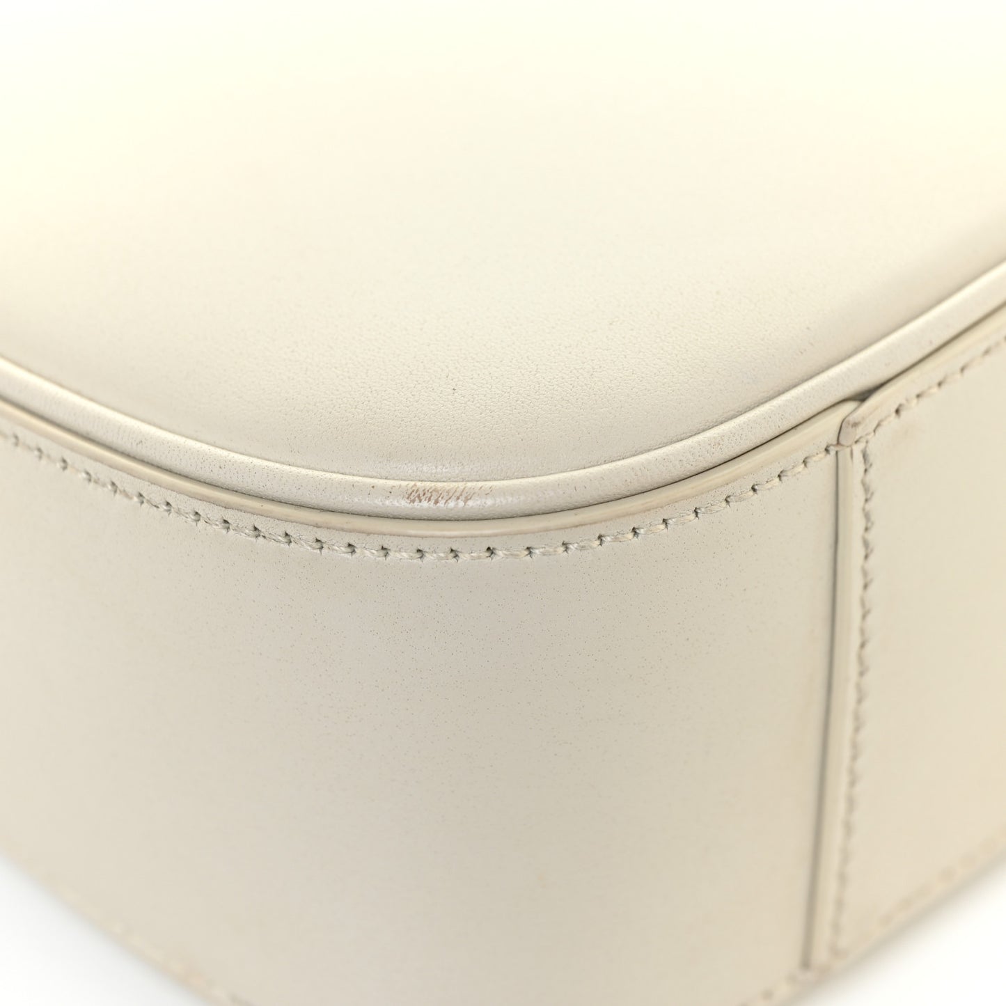 Smooth Calfskin Le 5 A 7 Hobo Crema Soft