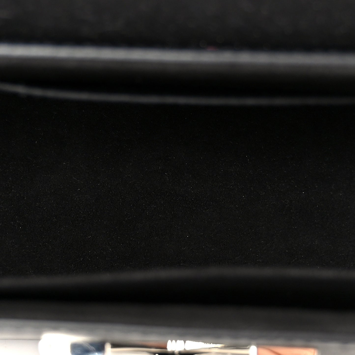 Epi Twist Shoulder Bag MM Black