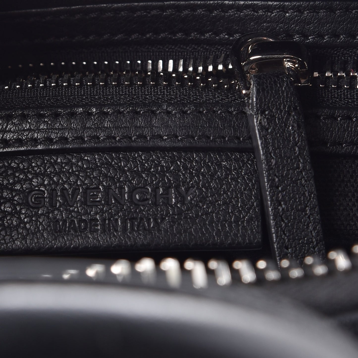 Sugar Goatskin Mini Antigona Black