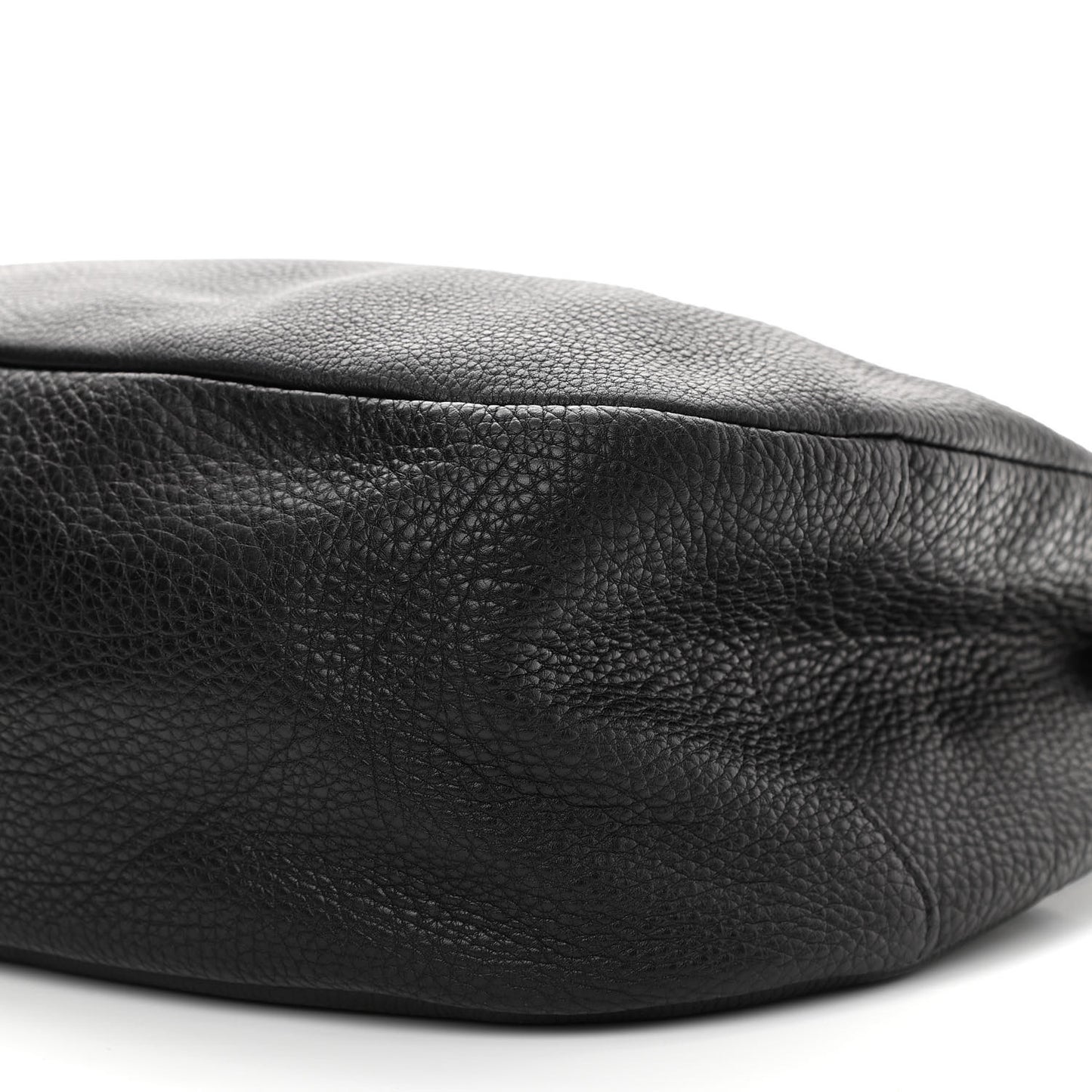 Vitello Daino Hobo Black