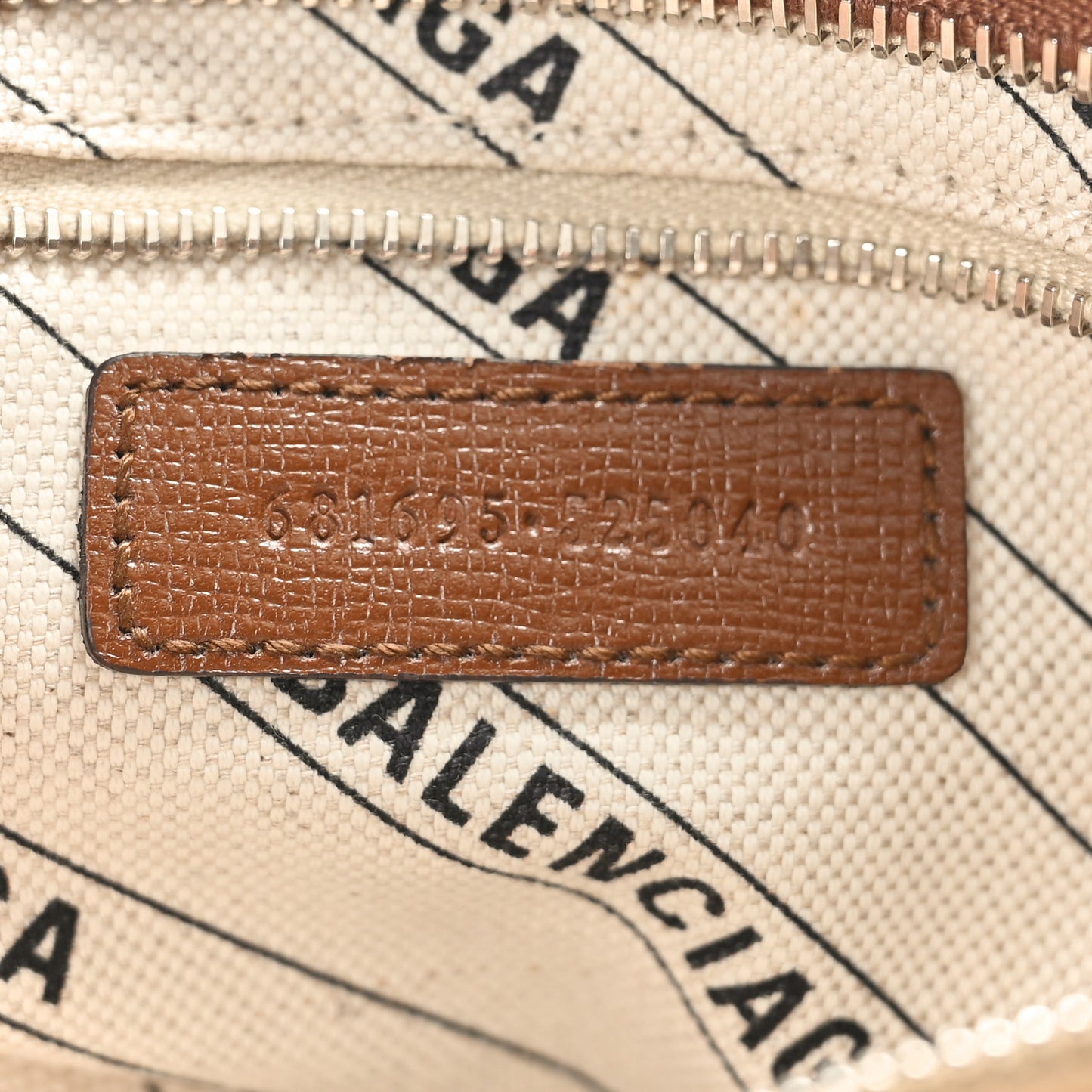 X GUCCI GG Monogram Azalea Calfskin Neo Classic Silver Hardware Medium City Beige Ebony Brown Sugar