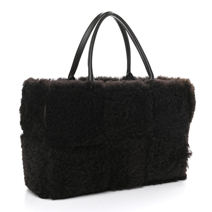 Bottega Veneta Shearling Intrecciato Arco Tote Fondant 4 of 10