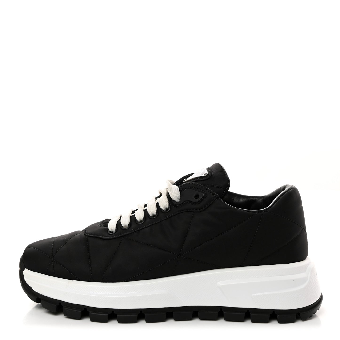 Re-Nylon Piuma Metal Triangle Logo Quilted 45mm Sneakers 37 Black