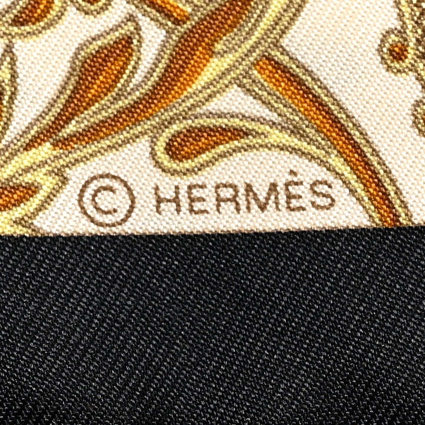 Silk Poste et Cavalerie Detail Scarf 45 Black White Mordore