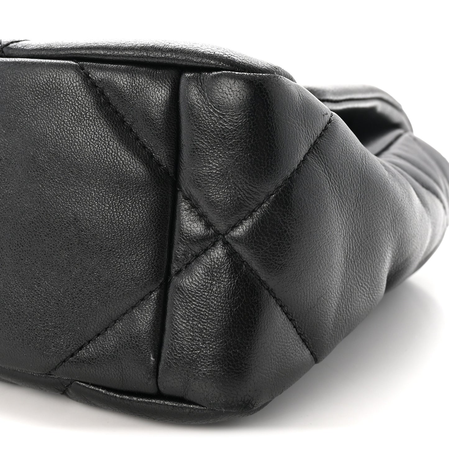 Lambskin Quilted Medium Chanel 19 Flap Black