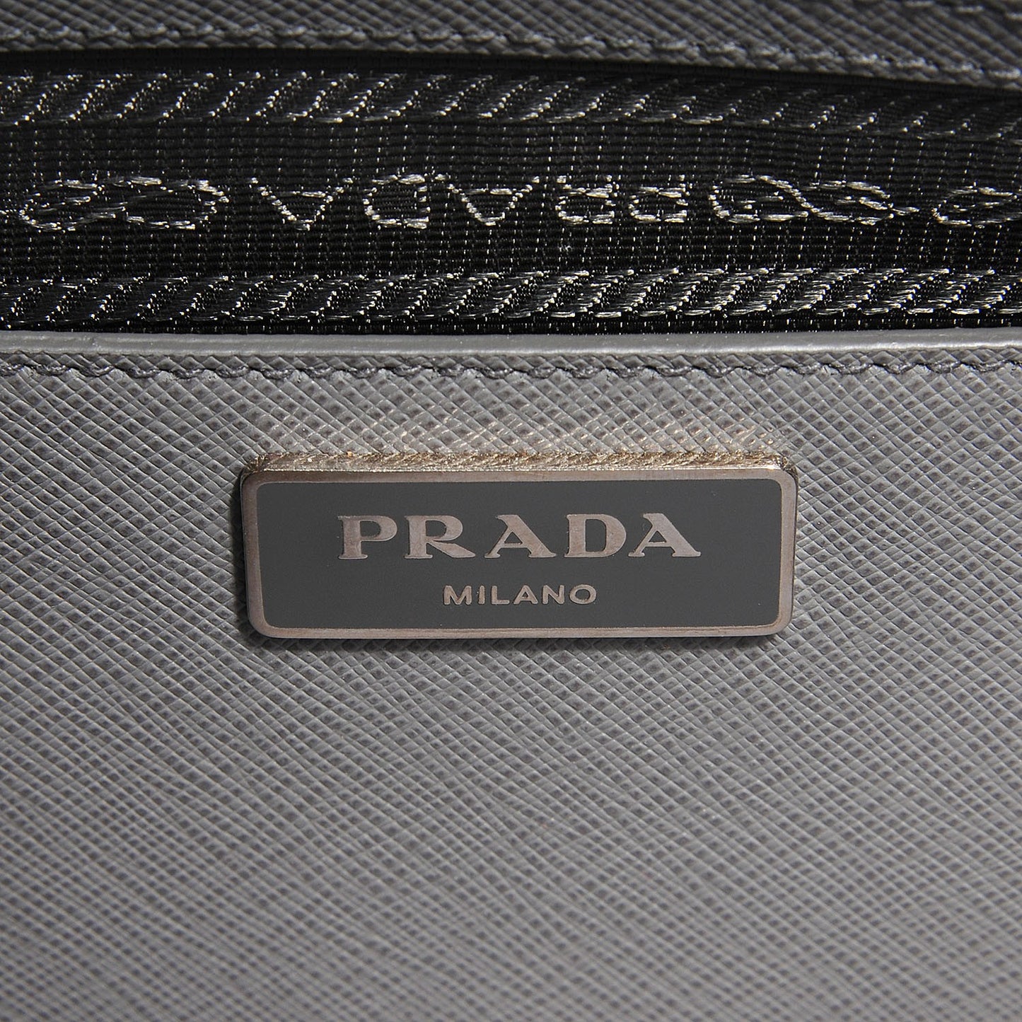 Saffiano Lux Medium Double Zip Tote Marmo