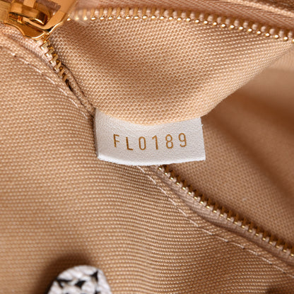 Louis Vuitton Monogram Giant Onthego GM Kaki Beige 7 of 10