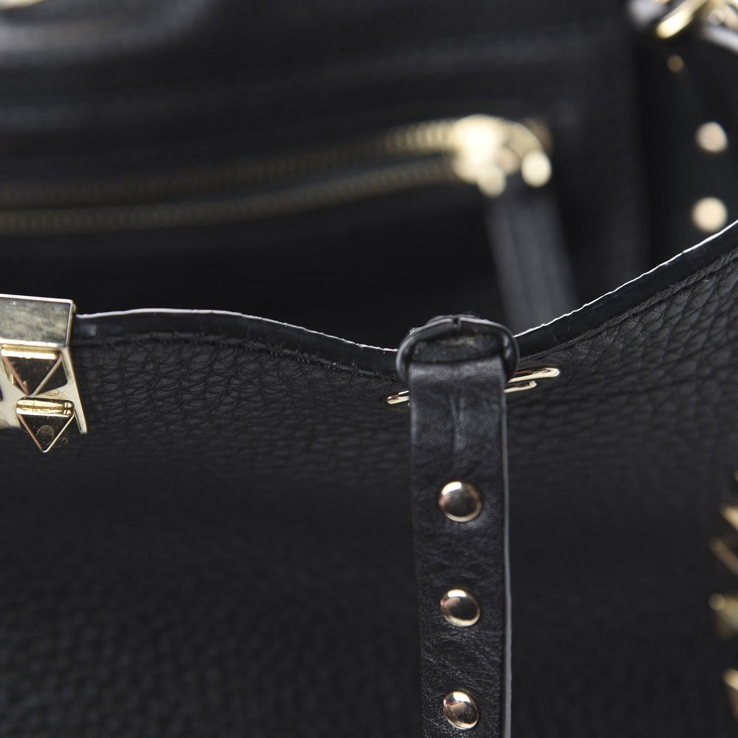 Grained Calfskin Small Rockstud Tote Black