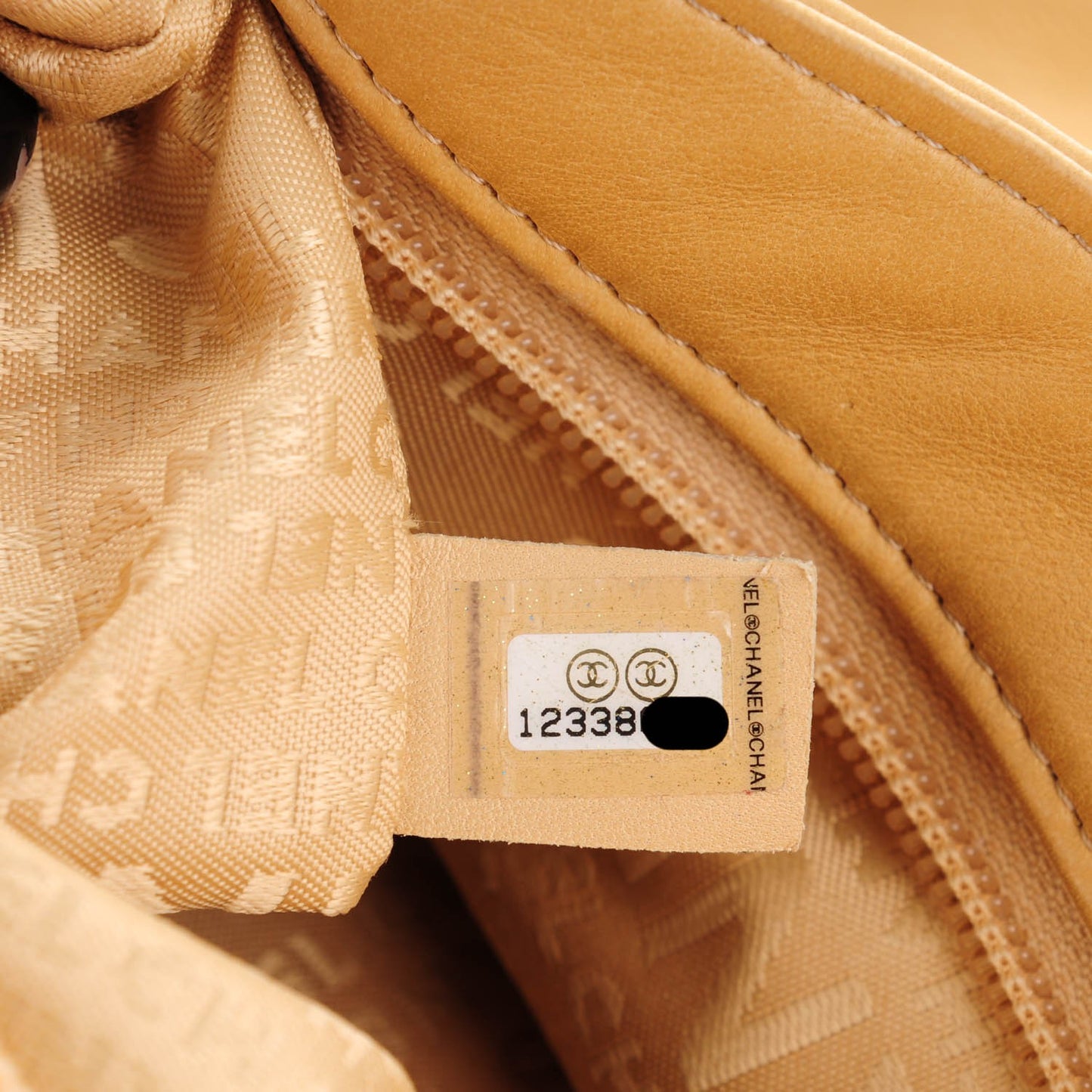 Lambskin Large Ultimate Soft Tote Beige