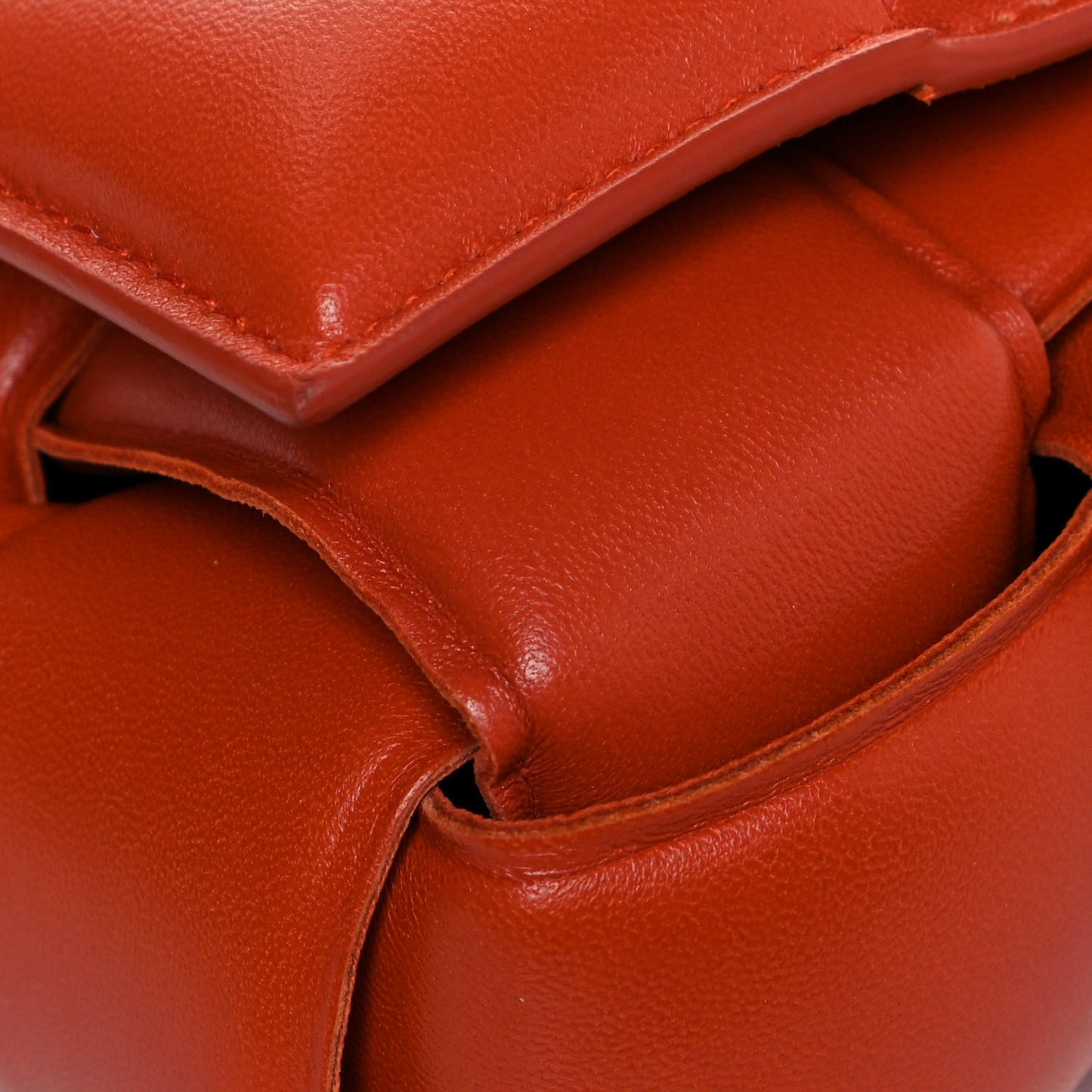 Lambskin Maxi Intreccio Padded Chain Cassette Crossbody Bag Maple