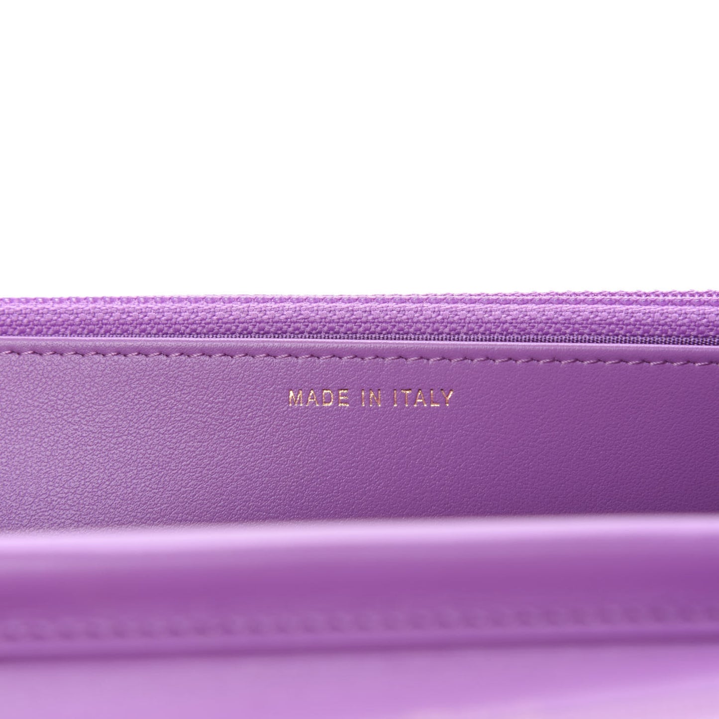 Caviar Quilted CC Filigree Wallet On Chain WOC Purple