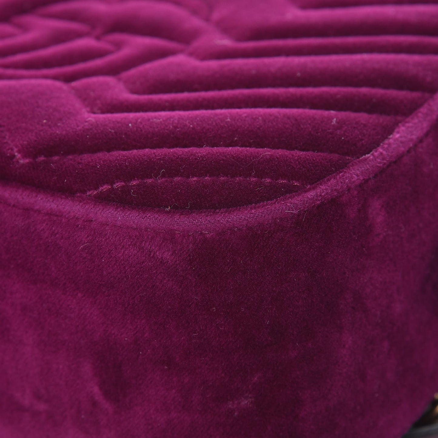 Velvet Matelasse Small GG Marmont Chain Shoulder Bag Fuchsia Violet Cyclamen