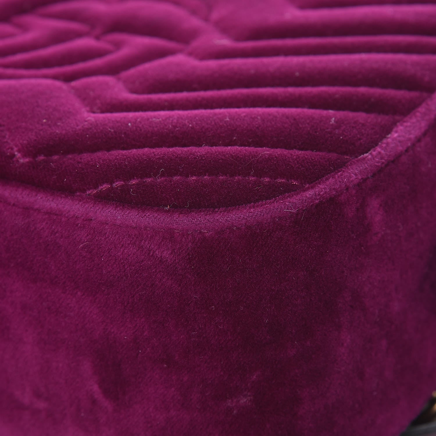Gucci Velvet Matelasse Small GG Marmont Chain Shoulder Bag Fuchsia Violet Cyclamen 11 of 13