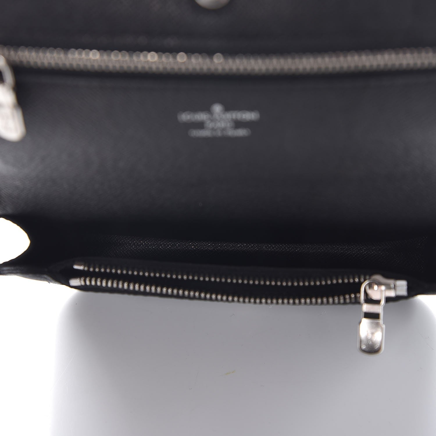 Louis Vuitton Damier Graphite Pouch Belt 5 of 9