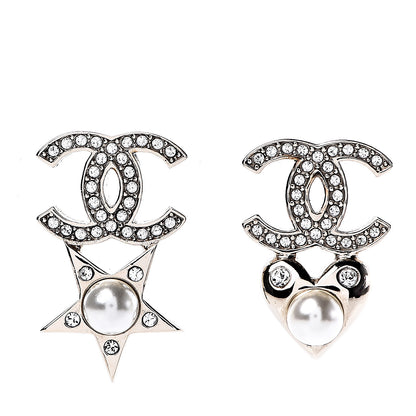 Chanel Crystal Pearl Charming Winter CC Star Heart Earrings Gold 1 of 4