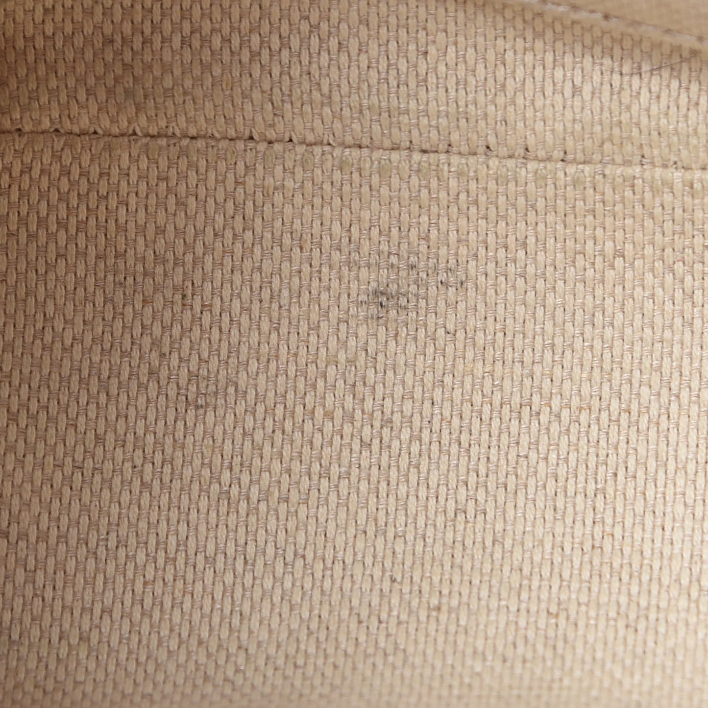 Pebbled Calfskin Small Soho Disco Bag Camelia