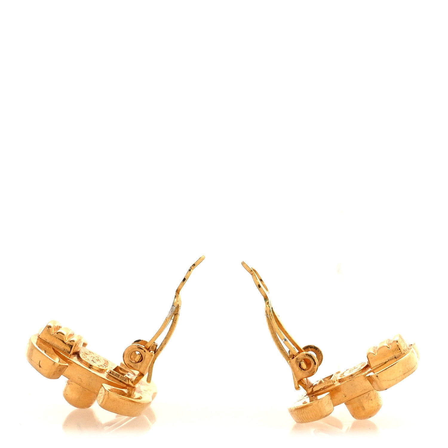 CHANEL ゴールド ピン Chanel Metal CC Turnlock Clip On Earrings Gold 1889602 – FASHIONPHILE