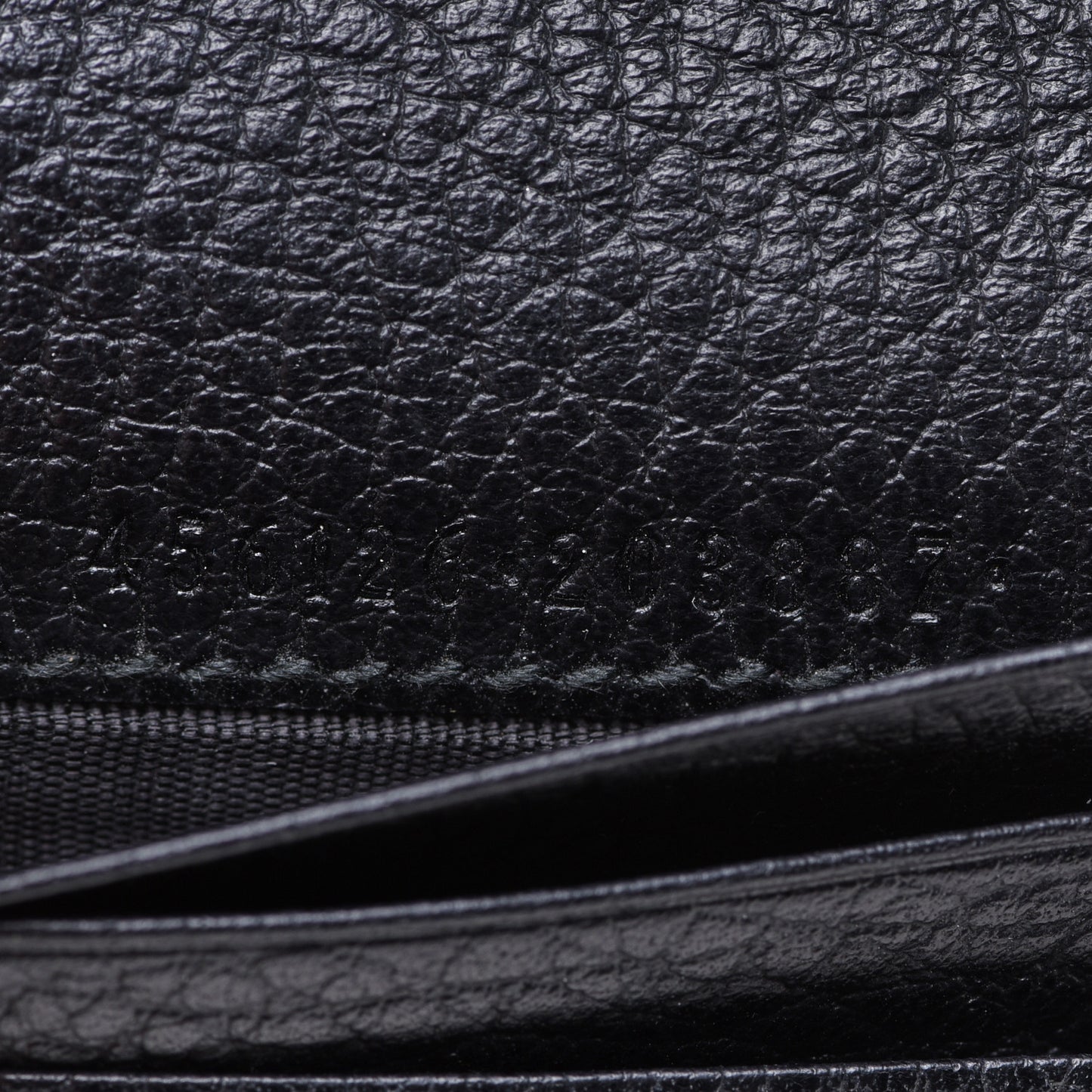 Pebbled Calfskin GG Marmont Card Case Black