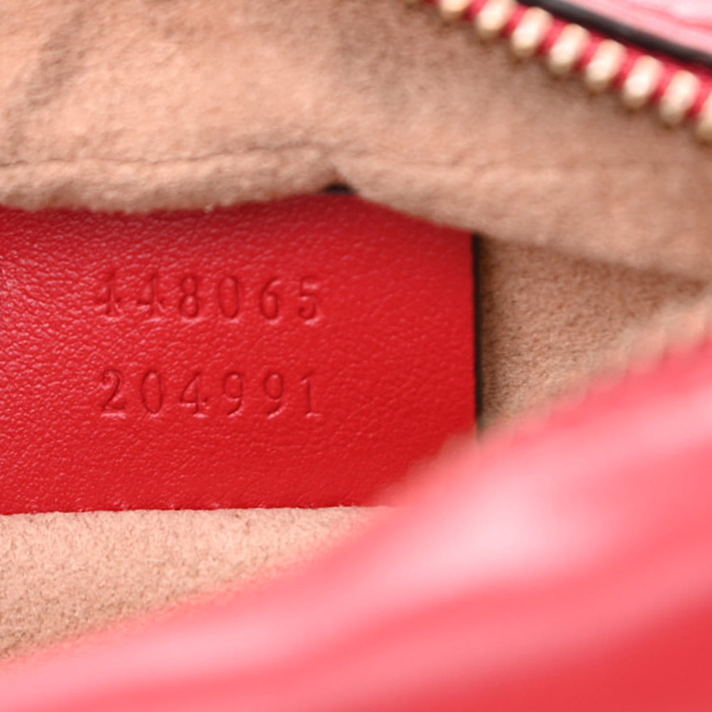 Calfskin Matelasse Mini GG Marmont Chain Shoulder Bag Hibiscus Red