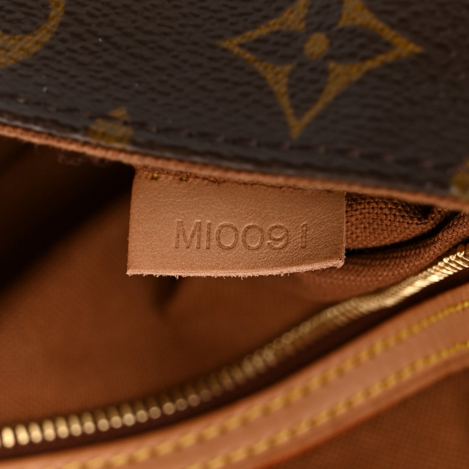 Louis Vuitton LOUIS VUITTON Monogram Mini Looping 7 of 11