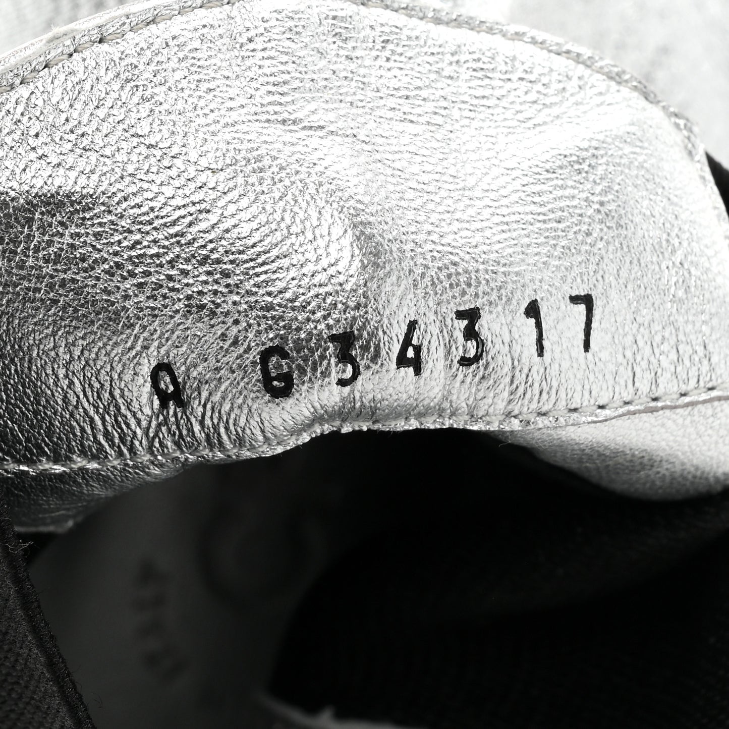 Fantasy Laminated Lambskin Cap Toe Ankle Boots 37 Silver