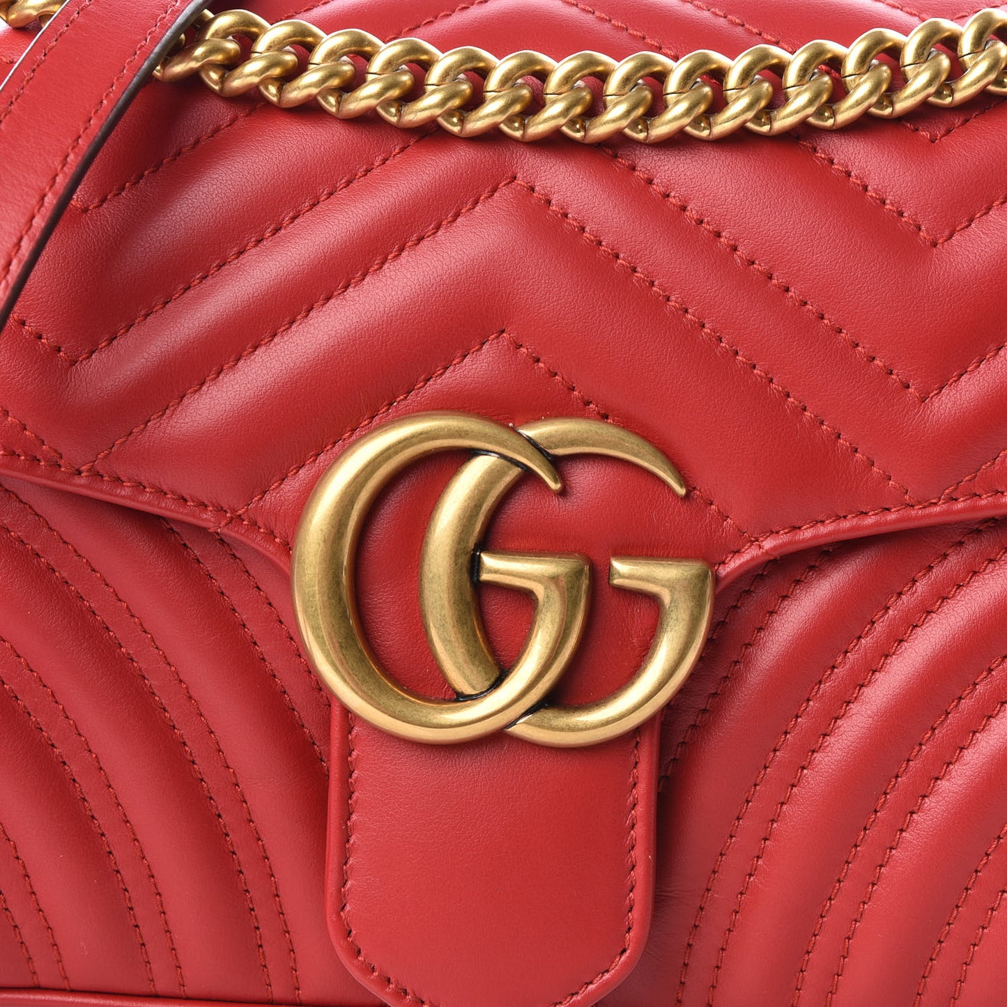 Calfskin Matelasse Small GG Marmont Shoulder Bag Hibiscus Red