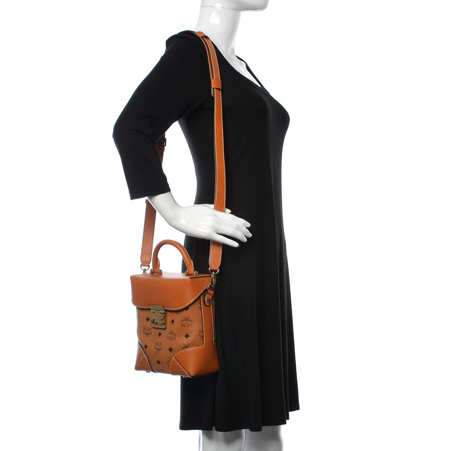 Visetos Small Soft Berlin Crossbody Cognac