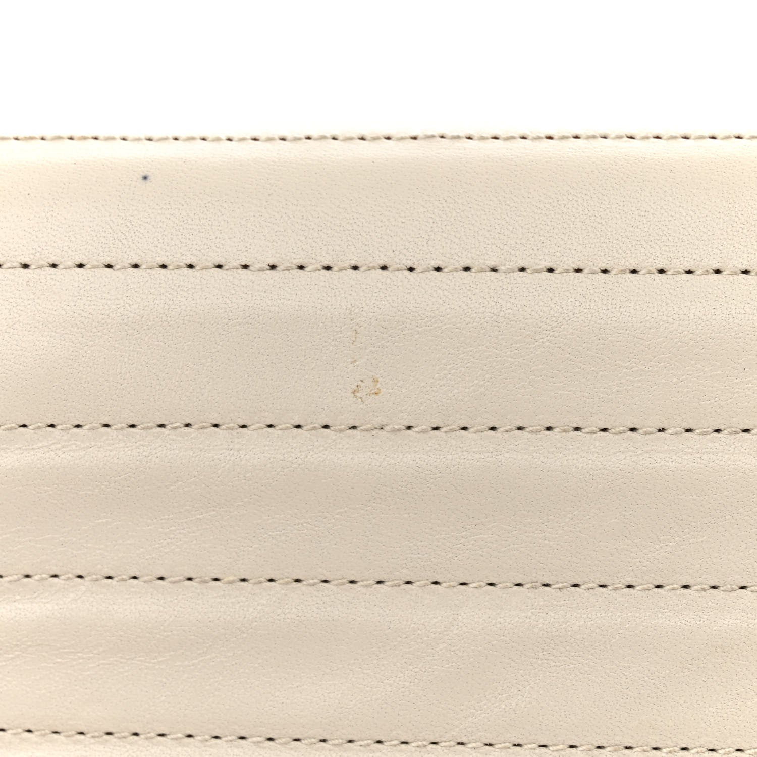 Saint Laurent Calfskin Matelasse Victoire Chain Wallet Black 20 of 21