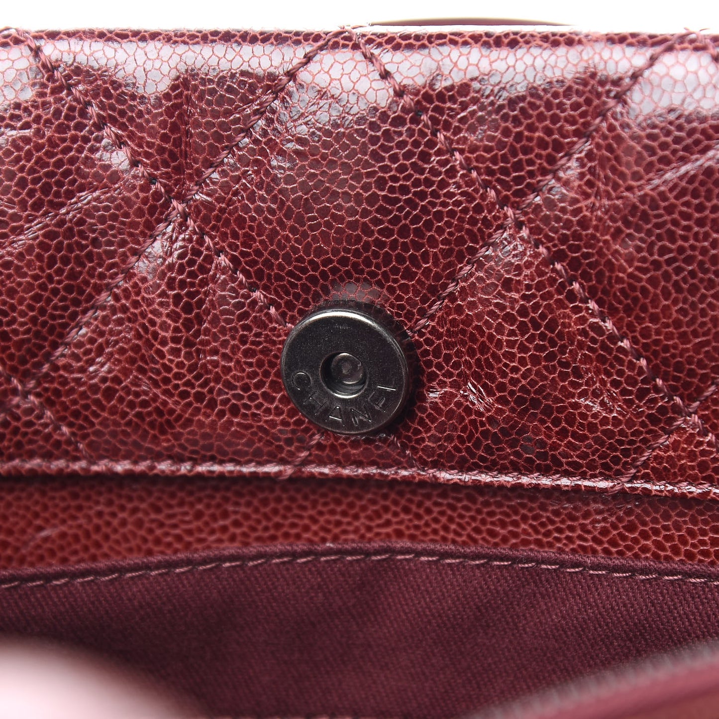 Crumpled Grained Calfskin CC Crave Tote Burgundy