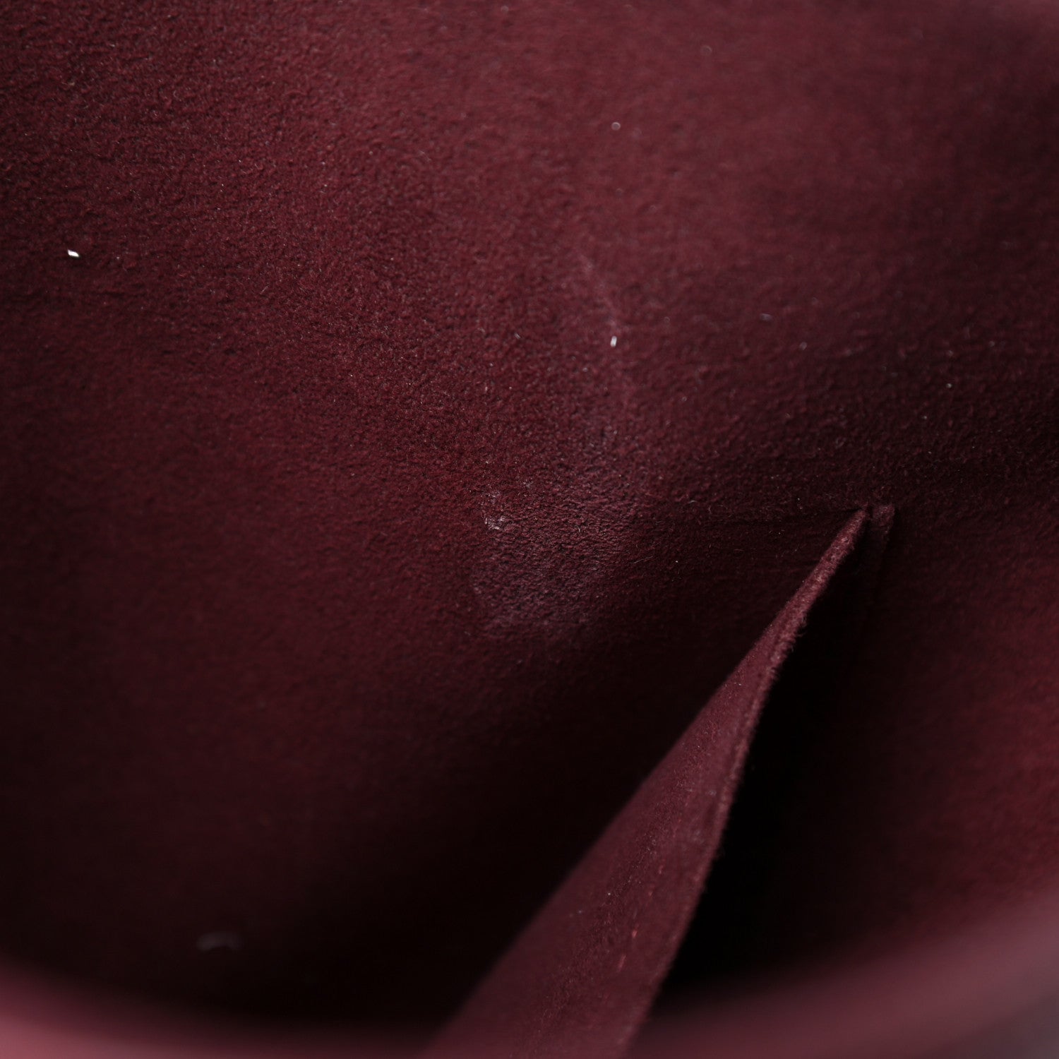 Louis Vuitton Monogram V Tote MM Bordeaux 8 of 14