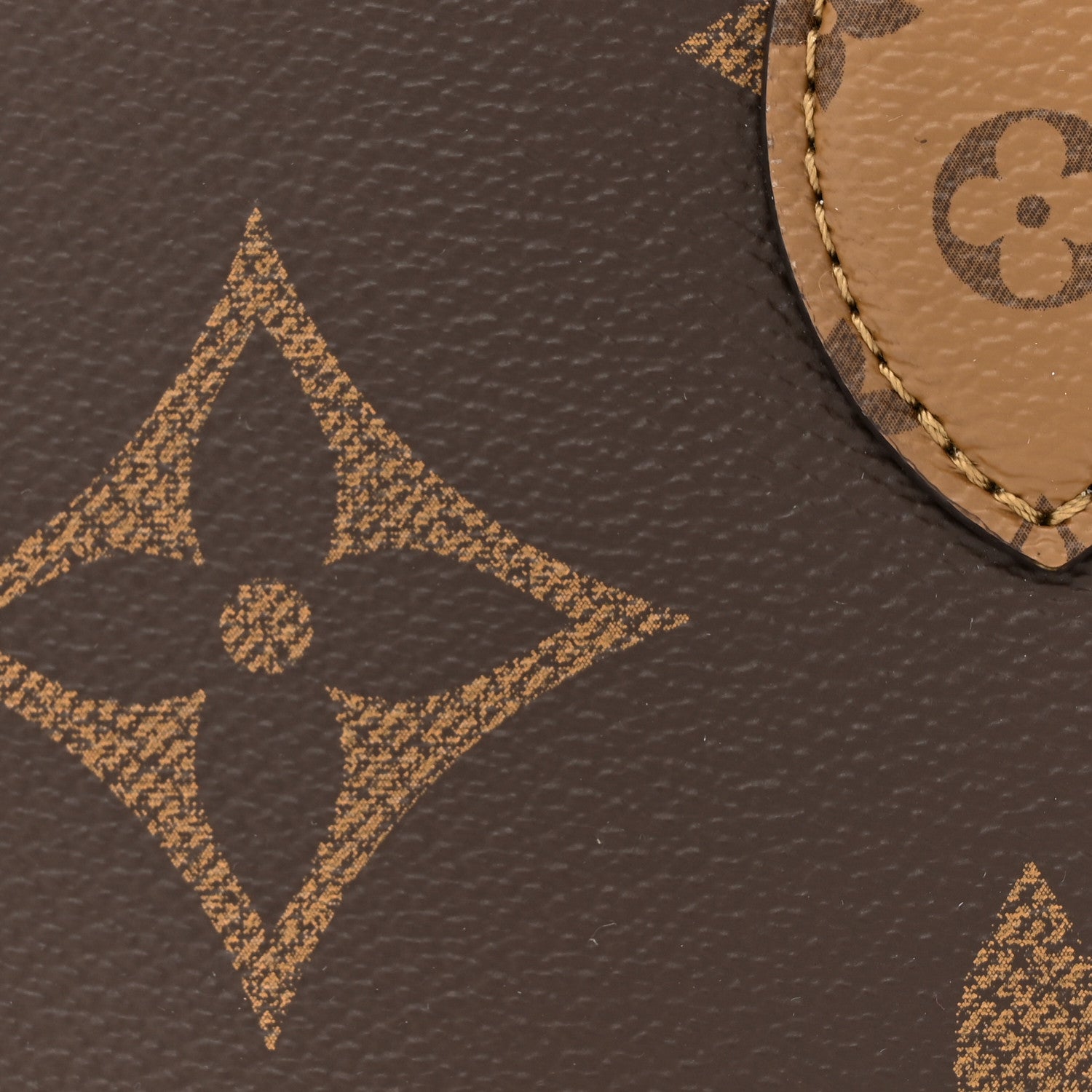 Louis Vuitton Reverse Monogram Giant OnTheGo East West 7 of 10