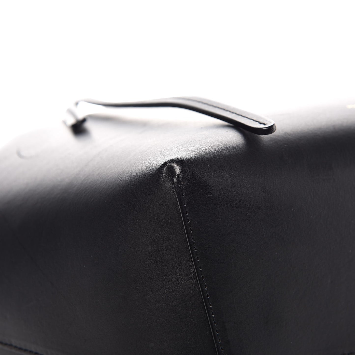 Vegetable Tanned Calfskin Bucket Bag Black Royal
