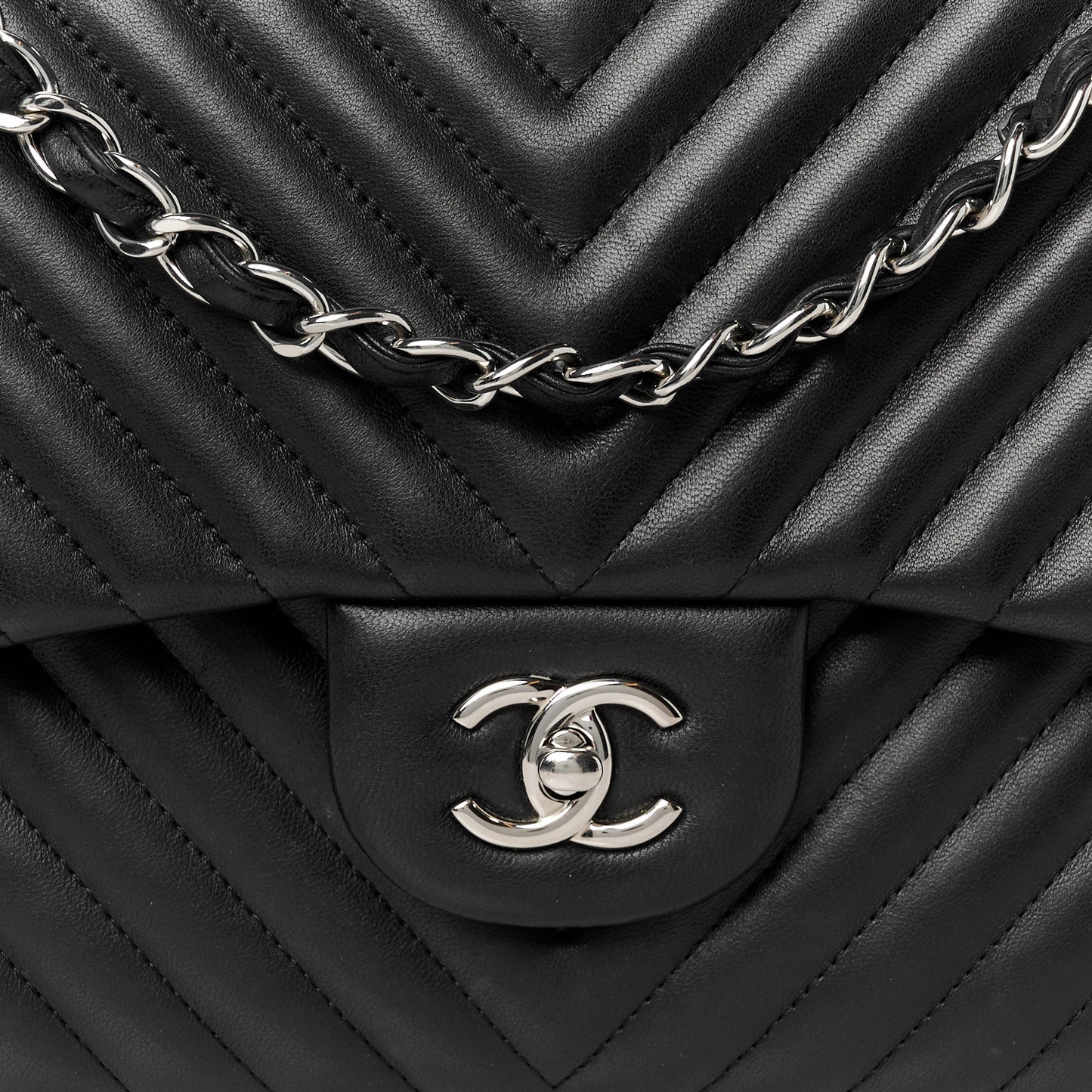Lambskin Chevron Quilted Jumbo Double Flap Black