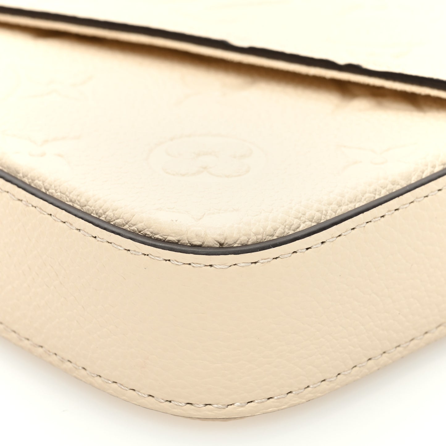 Empreinte Pochette Felicie Chain Wallet Cream