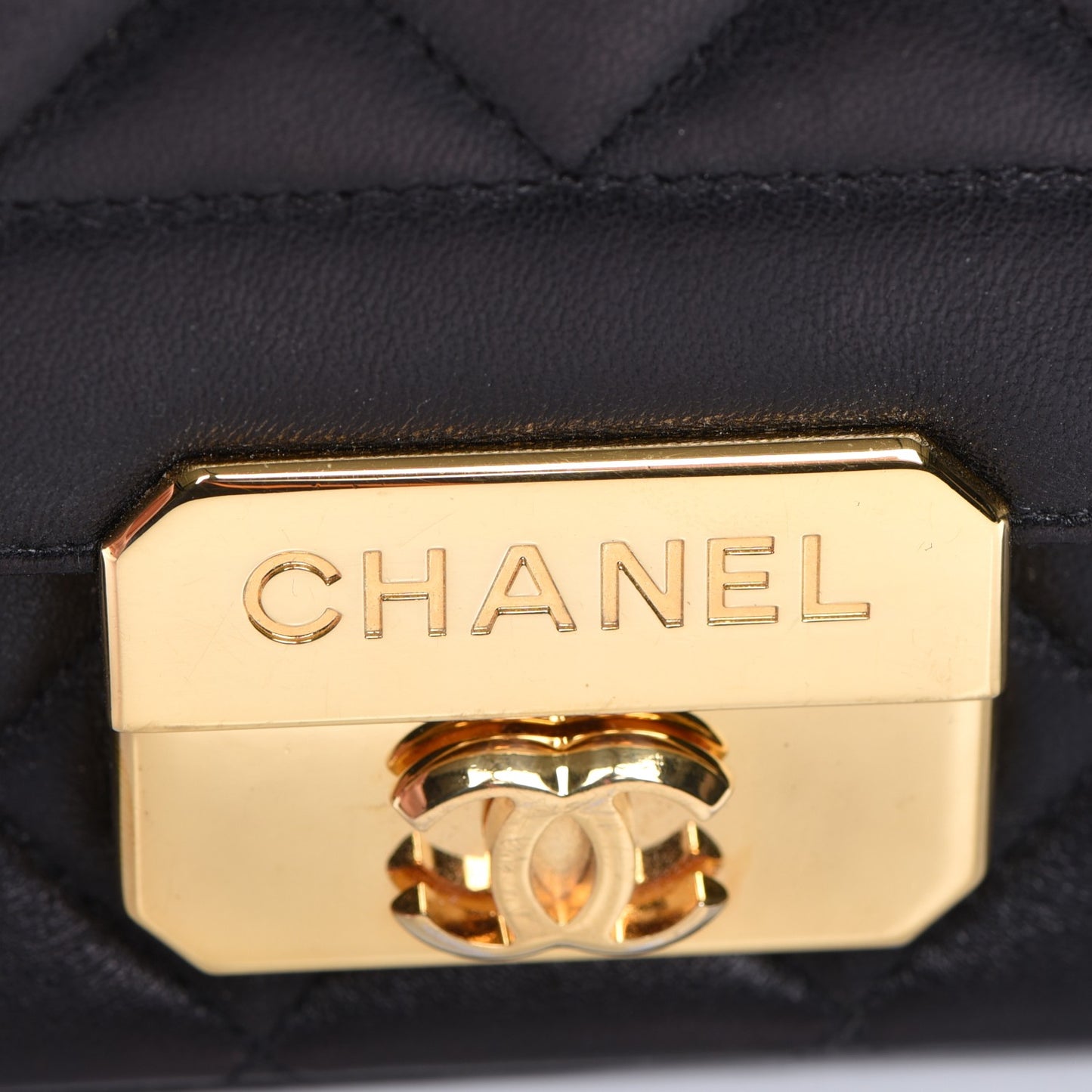 Lambskin Mini Chic With Me Flap Black
